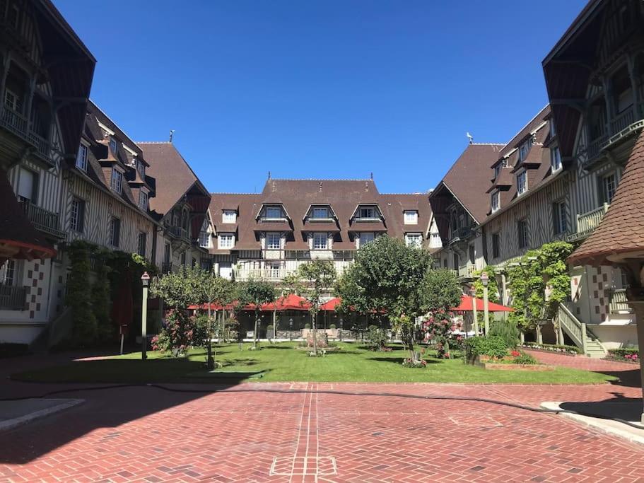 Le Refuge Marin Apartman Courseulles-sur-Mer Kültér fotó